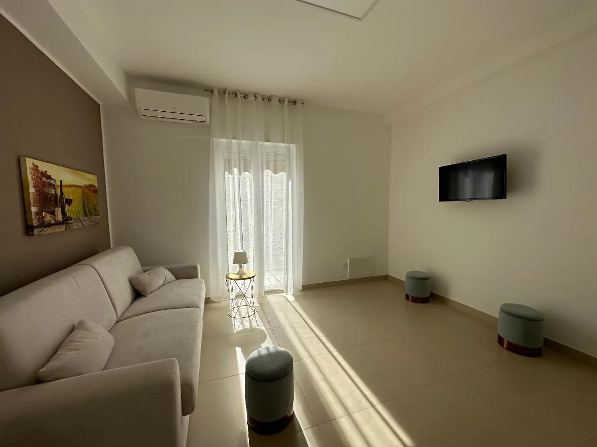 Bed & Breakfast Four Rooms Naxos Giardini Naxos Italia