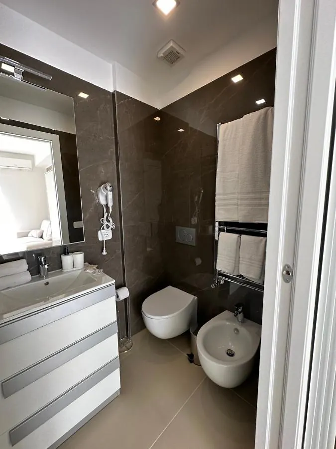 Four Rooms Naxos Giardini Naxos Bed & Breakfast