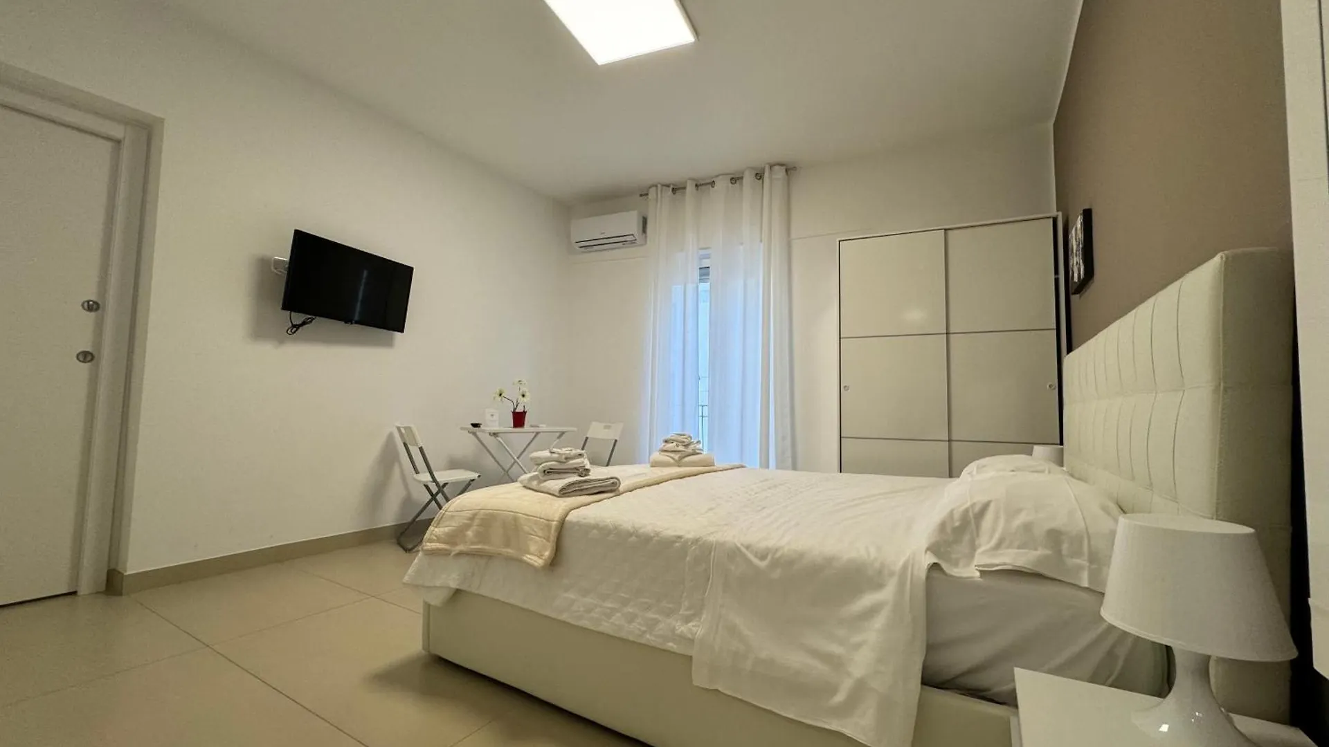 Four Rooms Naxos Giardini Naxos
