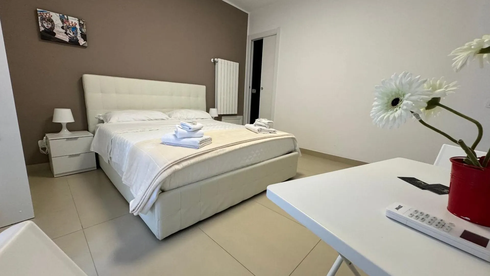 Four Rooms Naxos Giardini Naxos 0*,